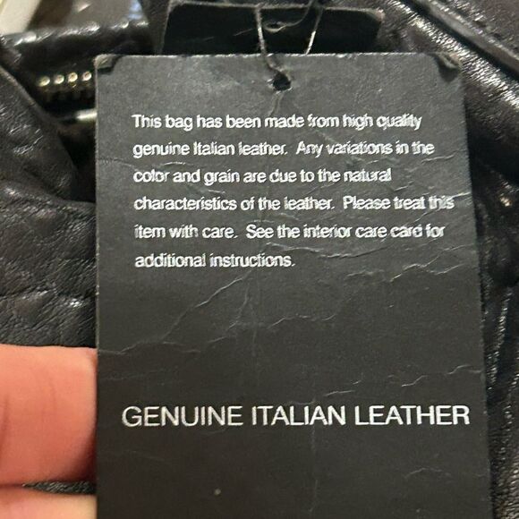 Marc Jacobs Luxe Black Pebbled Leather Hobo Edgy Zipper Detail NWT 🔥 - Picture 8 of 8